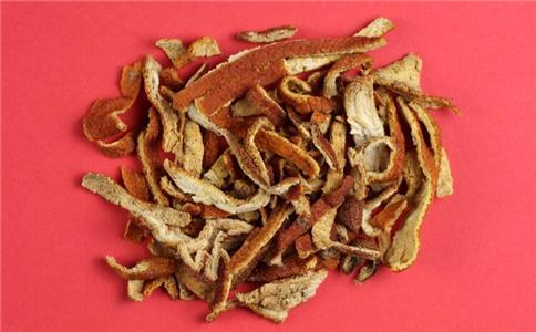 陈皮泡水功效有哪些 吃陈皮要注意什么 陈皮泡水喝有什么作用