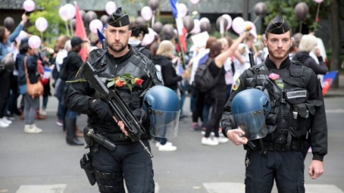 点击进入下一页