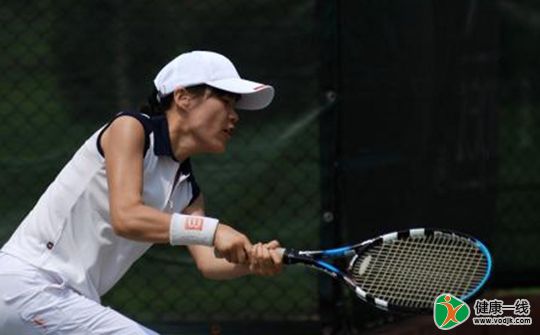 打网球燃烧的卡路里：500-1000卡/小时