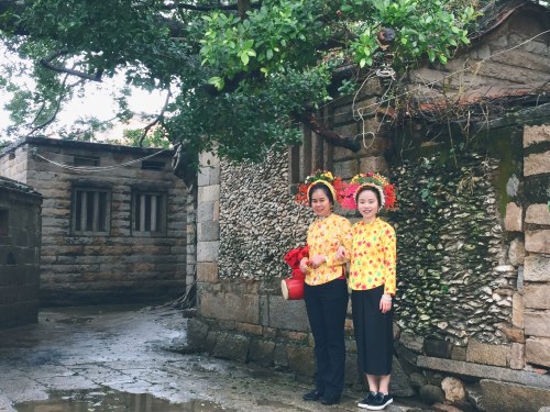 图为鲟溥村的“蚝宅”。当地村民供图