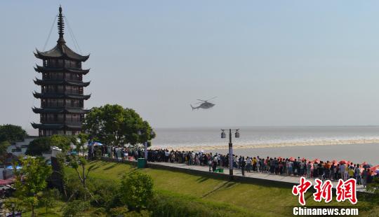 赏汉风古韵浙江海宁盐官古镇推观潮“节目单”