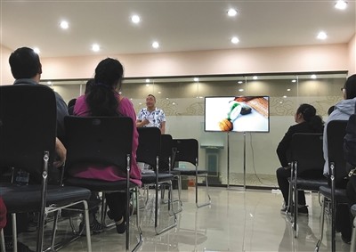 参加一日游被骗游客疑被催眠4