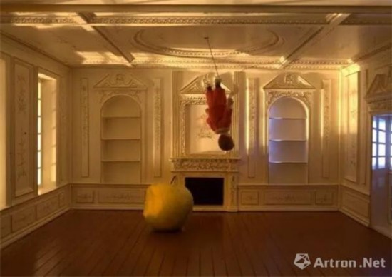 徐跋骋 | 流动美术馆综合材质 | 50×60×35cm | 2015年