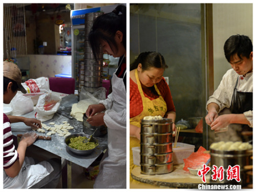 凌晨正在忙着准备早点的店主。(拼版图片) <a target='_blank' href='http://www.chinanews.com/' >中新网</a>记者 金硕 富宇 摄