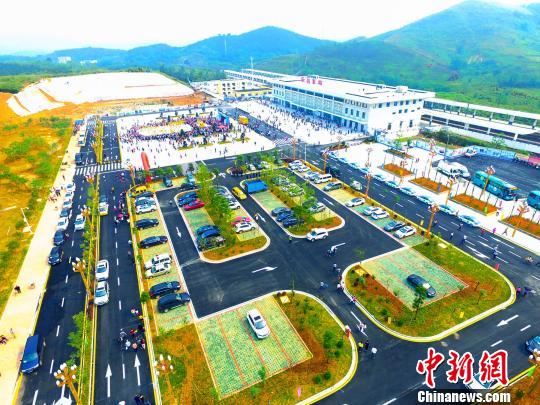 京广铁路客运专线乐昌东站航拍全景图?！『魏Ｋ?摄