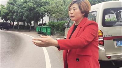 神奇！老人失踪五天四夜 小狗报信救他一命