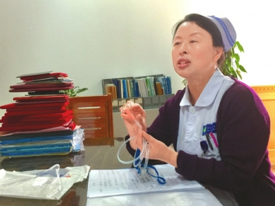 张静展示临床实用型发明。