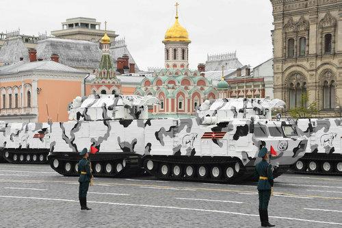 普京称没人能打败俄军 空中梯队缺席阅兵原因曝光
