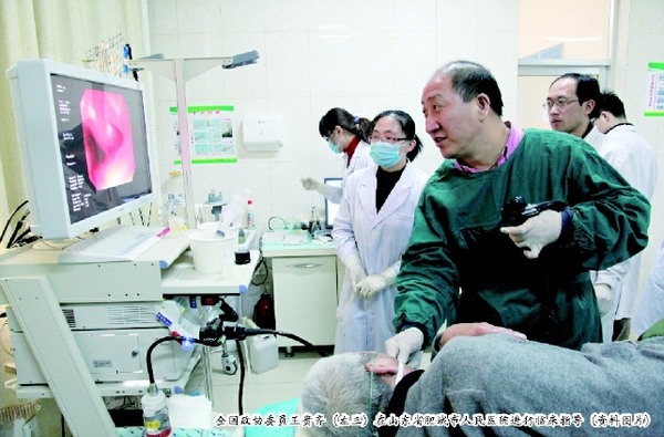 健康扶贫，是今年全国两会期间最受关注的话题之一。