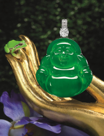 天然翡翠「弥勒佛」配1.50克拉F色VS1净度Triple Excellent（极优切割，打磨及比例）钻石吊坠