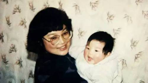 单亲妈妈送脑瘫儿进哈佛:29年前 我只要他能活着