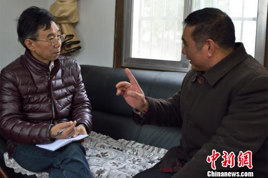 湖北宜都一村官出版村史愿为后人留份乡愁（图）