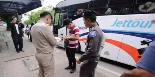 起底东南亚黑导游:中国团不购物被甩路边闷车里