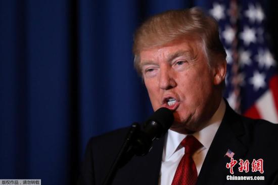 美国总统特朗普随后就此次空袭发表讲话，称“攸关国家安全利益”。叙利亚国家电视台则回应称：这是美国的“侵略攻击”。