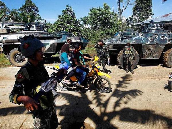 恐怖分子占领菲律宾马拉威市多处建筑