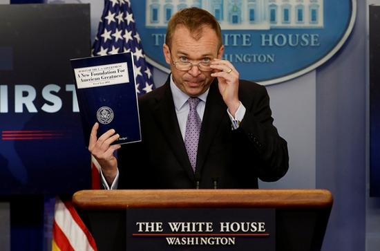 特朗普最新预算申请26亿美元修建边境墙 白宫：说到做到