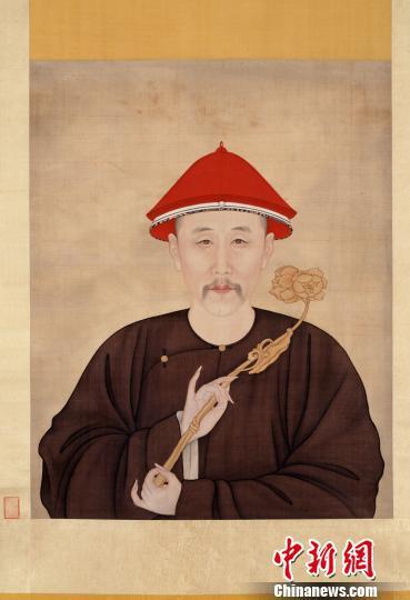 清人画胤禛半身像轴?！∧暇┎┪镌汗┩?摄