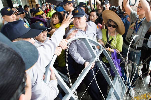 点击进入下一页