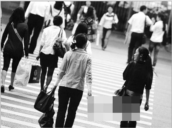 广东老头买女子续香火