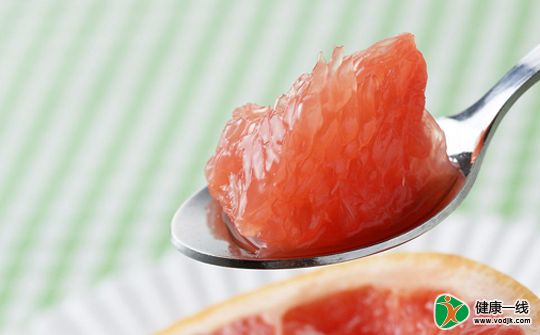 进餐时喝点西柚汁能控制体重