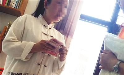 工作人员刚收到一名学员的钱，“3天精品班”为2380元/人。