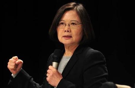 民进党大佬炮轰蔡英文2