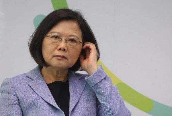 民进党大佬炮轰蔡英文