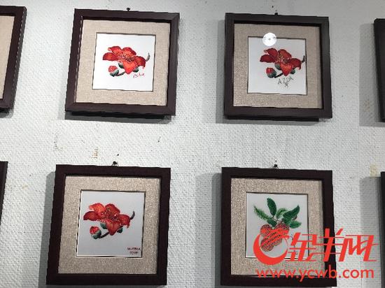 哈密绣娘作品展。甘韵仪 摄