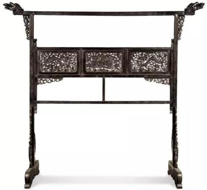 清乾隆黄花梨龙纹中牌子大衣架 219×60×193 cm 