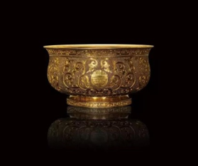 清乾隆 团寿纹“乾隆御用”金碗 高9cm，口径16.8cm，重1035g 