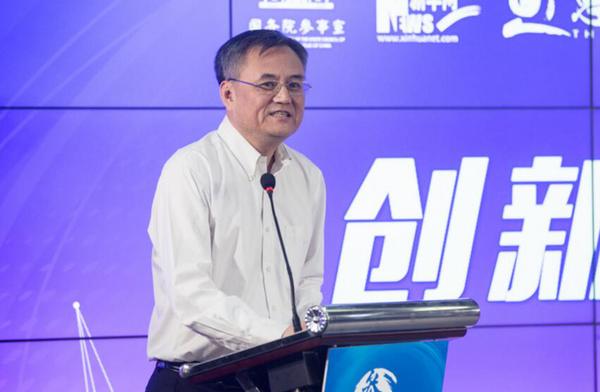 钱颖一：创新人才的教育，仅靠知识积累就可以吗？我的回答是否定的。