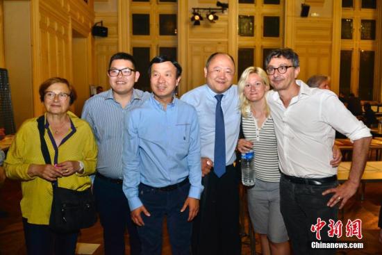 点击进入下一页