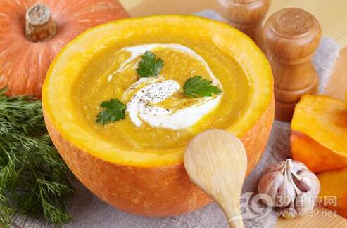 夏季喝南瓜绿豆汤解暑又养脾