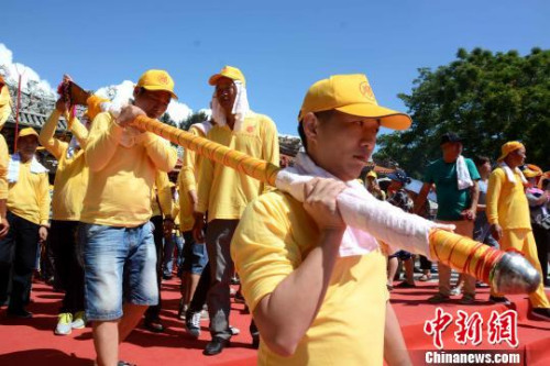 图为关公大刀?！≌沤鸫?摄