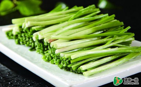 夏季最好少吃韭菜防农残