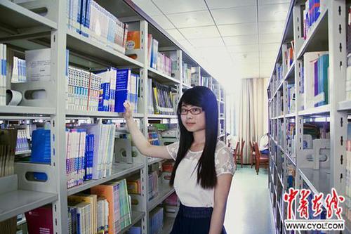 大四女生写九万言书告白母校 历时半年完成