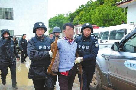 还原禁毒英雄生命的最后时刻:不要管我,快追