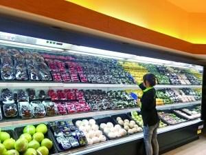 水果胡萝卜、蛇皮果、火参果“网红”水果跨界受捧