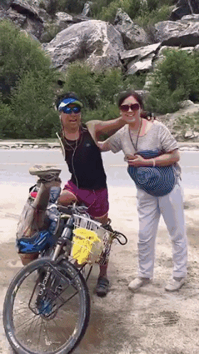 单手单腿90后少年坚持在川藏线上骑行 一路圈粉