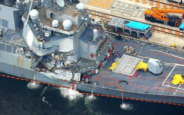 美公布被撞驱逐舰最新照8