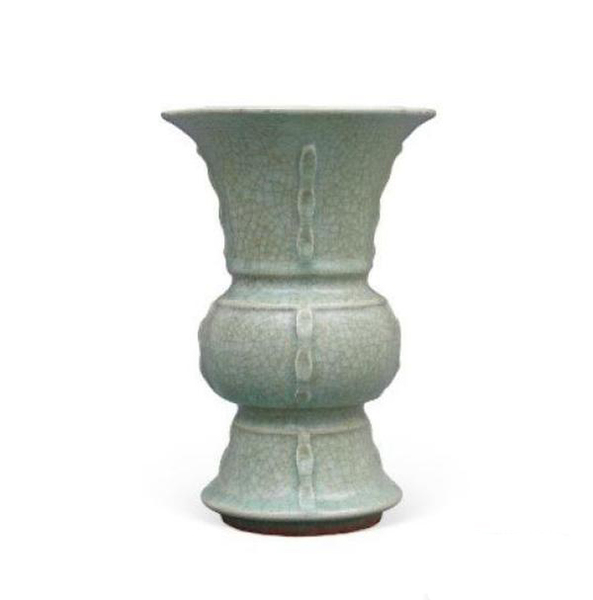 南宋龙泉冰裂紋出戟尊