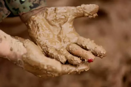 钱塘江流域暴发建国后第二大洪水 百年古桥被冲毁