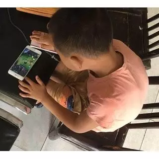 13岁男孩玩网游被骂而跳楼 刚苏醒:我要登录账号