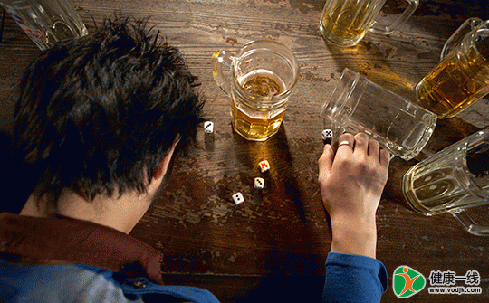 饮酒过度后这样做可缓解