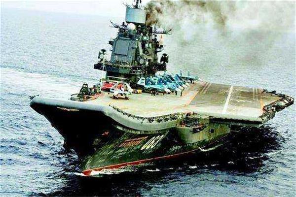 英借新航母海试嘲笑俄航母“破旧”遭俄傲娇回击