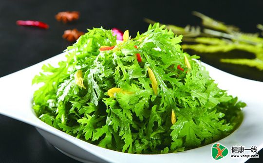 吃茼蒿能活血调经 养心安神