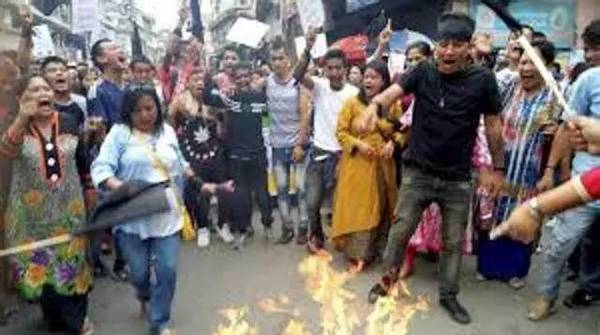 由于相邻的西孟加拉邦大吉岭骚乱，锡金邦出现物资中断