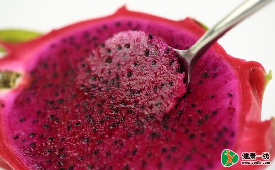 火龙果能刺激肠道蠕动防便秘