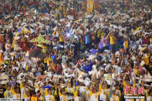 资料图片：人山人海的壮观场面。