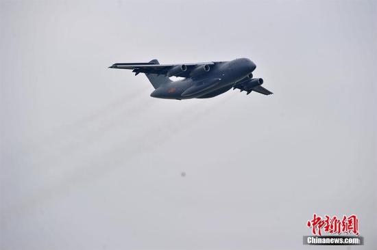 运-20是我国自行研制的一种大型、多用途运输机，可在复杂气象条件下执行各种物资和人员的长距离航空运输任务。 <a target='_blank' href='http://www.chinanews.com/' >中新网</a>记者 金硕 摄